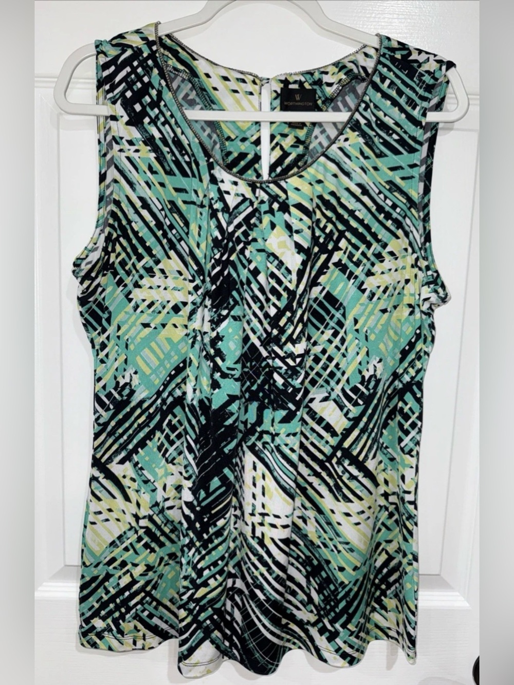 Worthington Women's XL Sleeveless Blouse Green Multi Geometric Neckline Accent